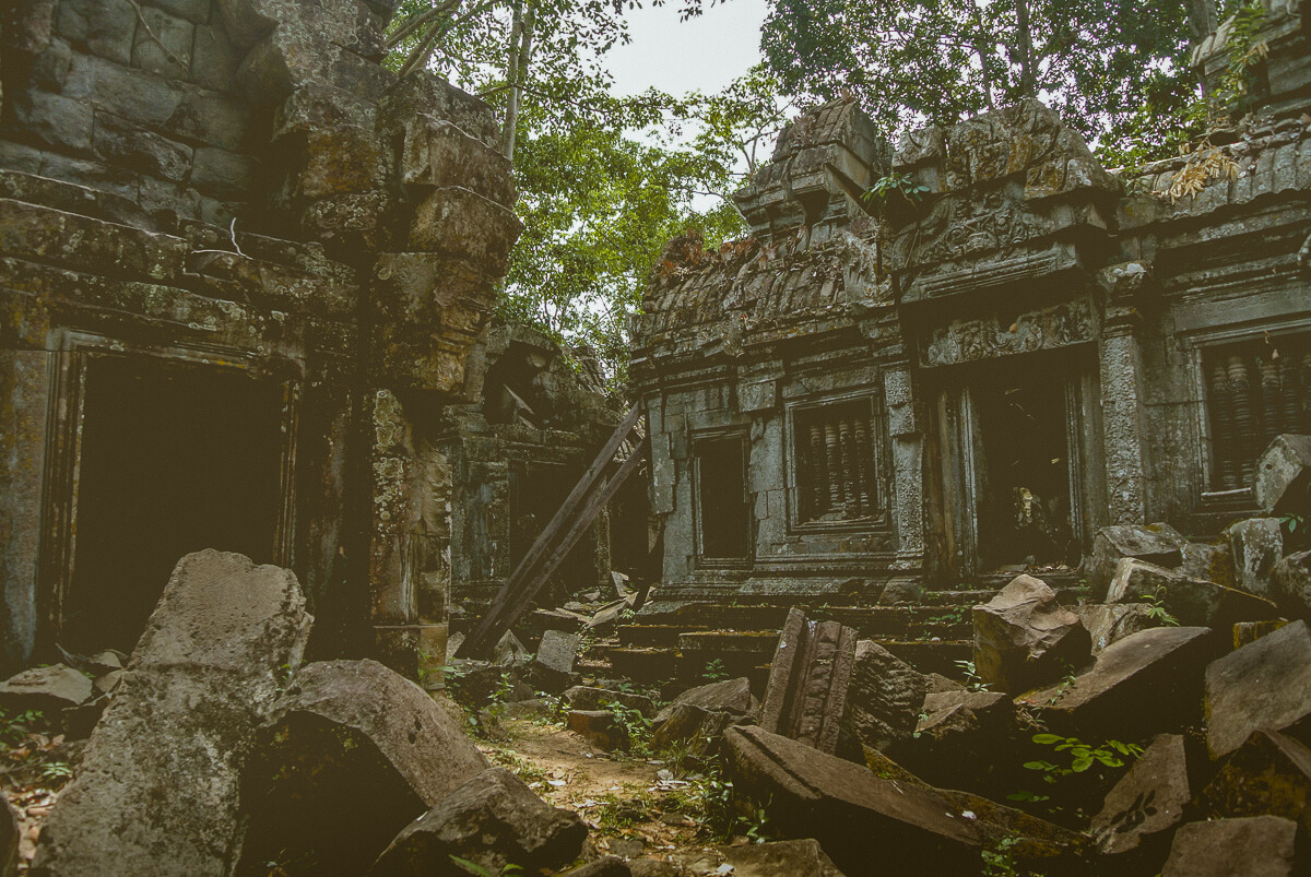temples in siem reap Banteay Ampil