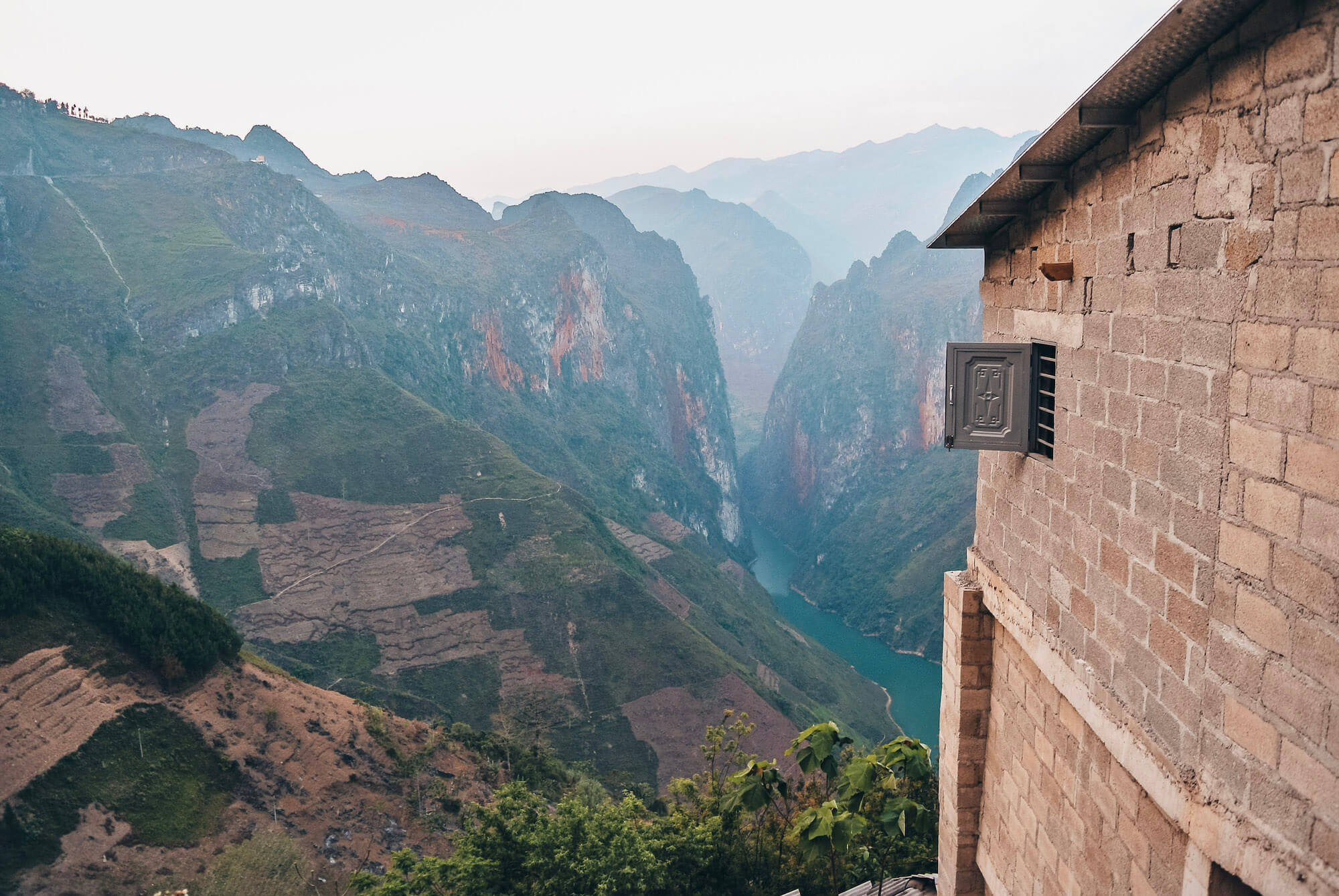 View of Ma Pi Leng Pass