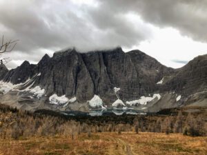 View along the Rockwall Trail towards Floe Lake.